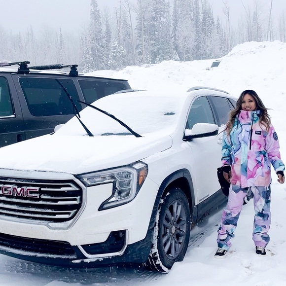 HELLO POSHERS! :) - Picture 2 of 2